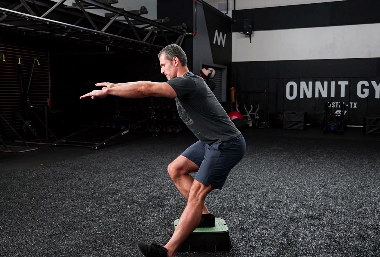 The Best Bodyweight Leg Exercises & Workouts for Strength
