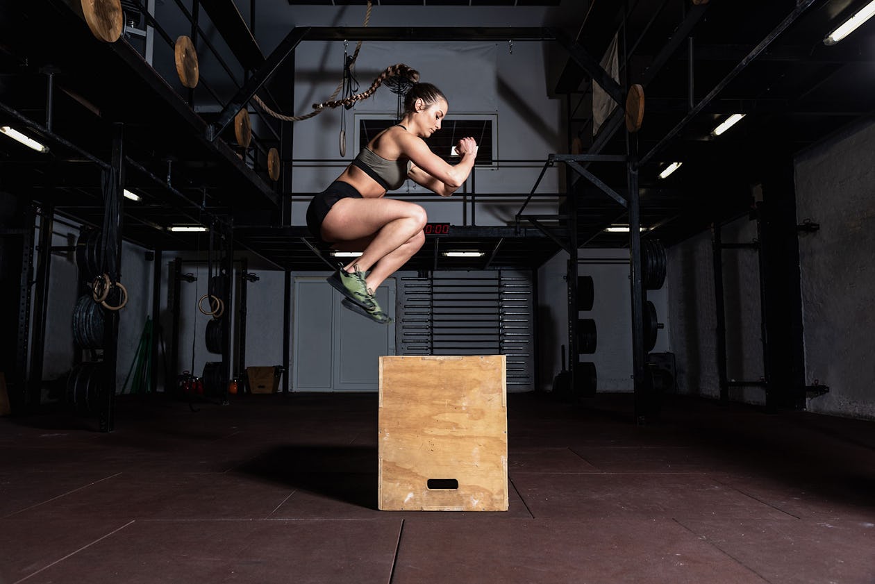 The Pro’s Guide to Box Jump Exercises and Workouts